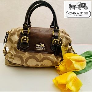 Coach satchel shoulder bag.